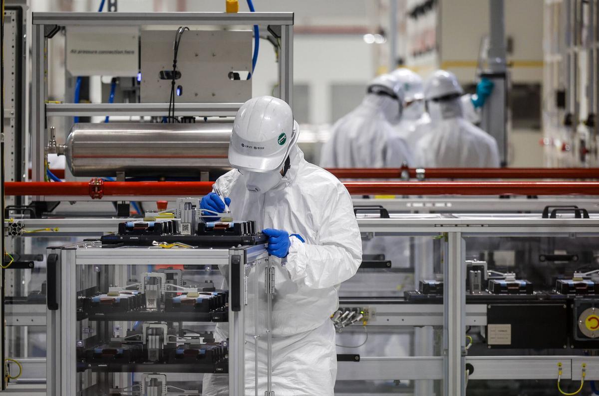 Salzgitter Alemania VLC Reportaje de la Gigafactoría de La compañía PowerCo de Salzgitter en Alemania gemela de la Sagunt que serà inaugurada este año