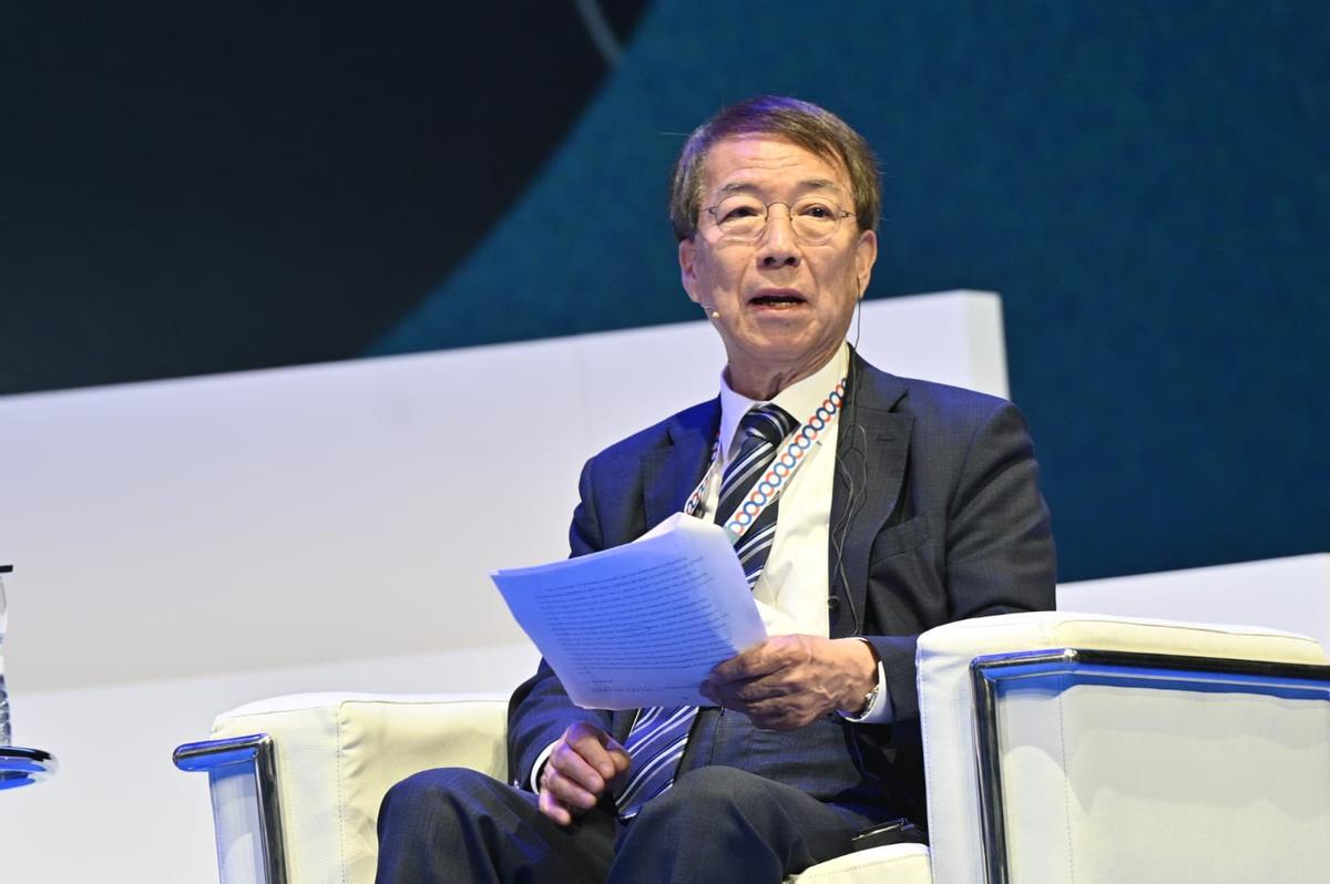 Un-Chan Chung, exprimer ministro de Corea del Sur, durante su intervención.