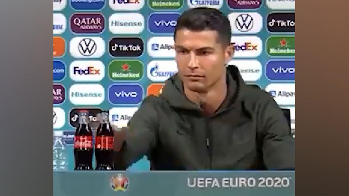 ¡Hay que beber agua! La broma de Cristiano Ronaldo que indigna en el seno de la UEFA