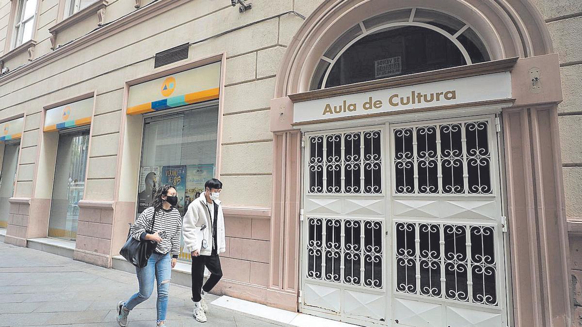 Aula de Cultura de la Fundación Mediterránea, junto a la Glorieta.