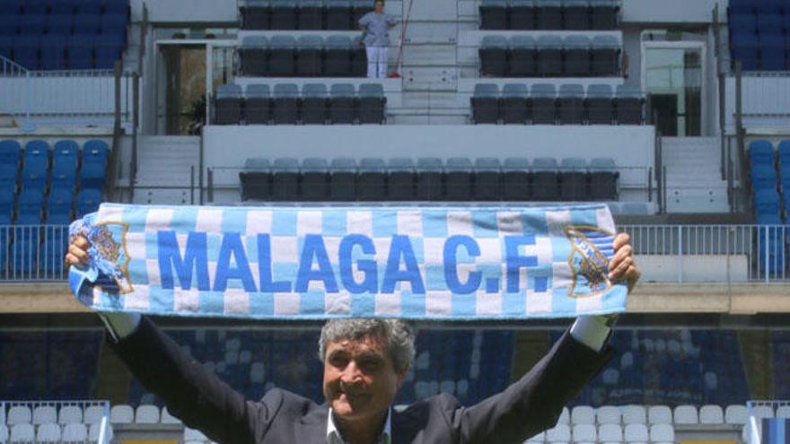 Juande Ramos, en La Rosaleda, el día de su presentación como nuevo entrenador del Málaga CF.