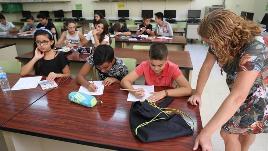 Casi 83.000 alumnos comienzan hoy las clases en los institutos