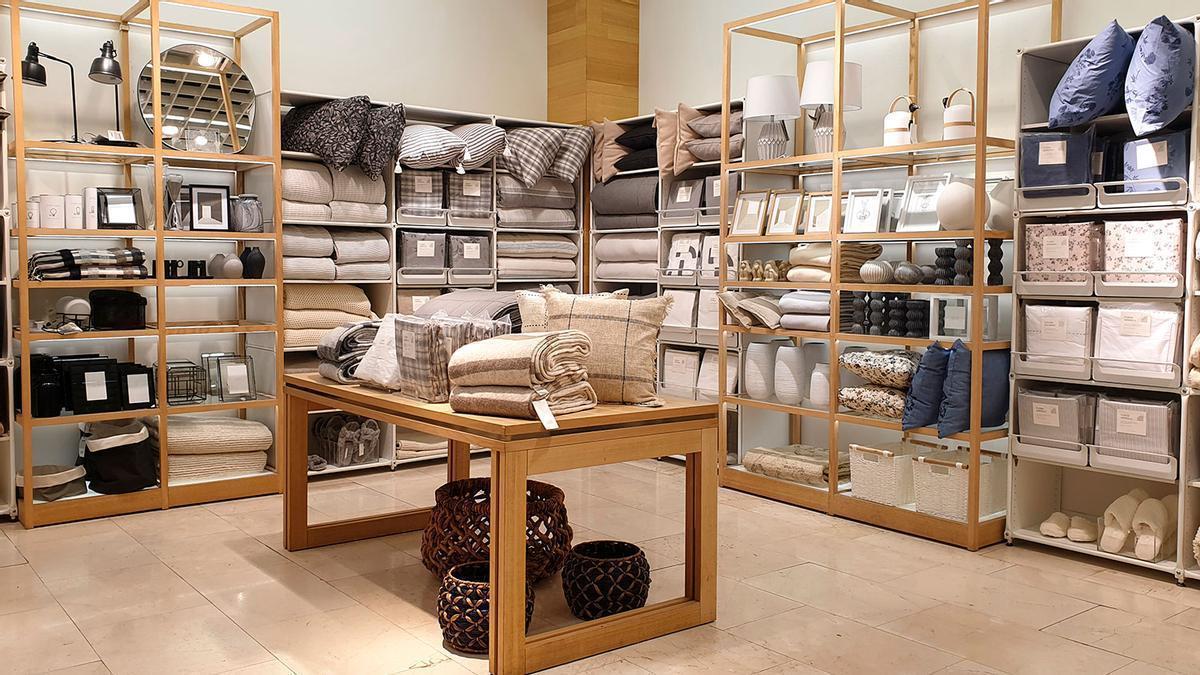 Colas kilométricas en Zara Home después del inesperado anuncio de la marca: Inditex tira la casa por la ventana con artículos para el hogar por menos de 4 euros