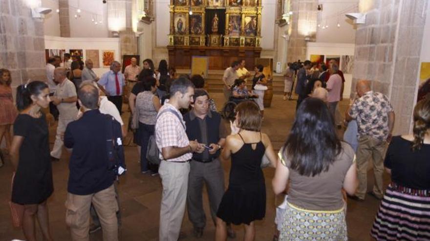 Numerosos asistentes en la Iglesia de la Encarnación