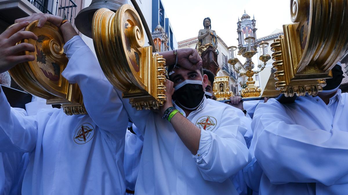 Un hombre de trono del Cristo Resucitado, en la Magna 'El Camino de la Gloria'