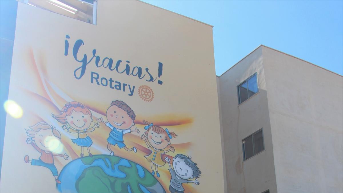 San Pedro luce nuevo mural solidario por el Día Mundial de la lucha contra la Polio