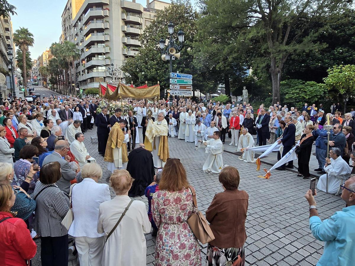 La bendición de los mares en Concepción Arenal por parte del obispo Antonio Valín