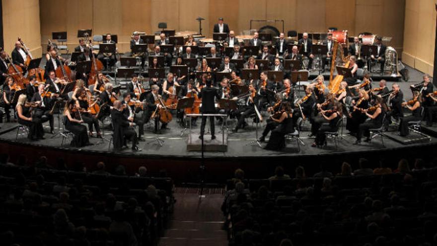 La Orquesta Sinfónica de Tenerife en un concierto.