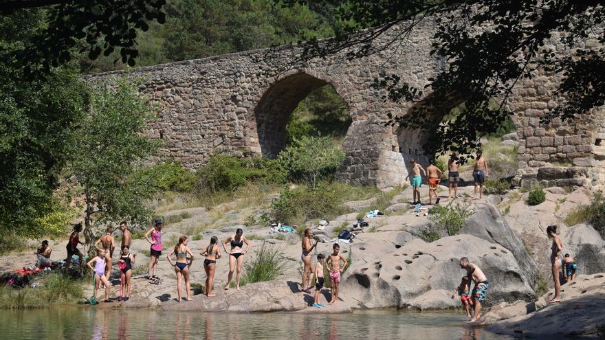 Pedret tindrà bus urbà cada dia durant l’agost per preservar l’entorn i millorar l’accés