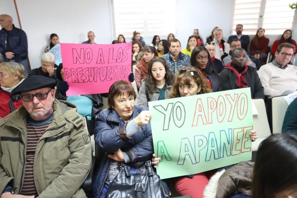 PSOE, Los Verdes, APTCe, IU con el apoyo de Sueña Torrevieja y con el voto de calidad del alcalde han sacado adelante el proyecto inicial de presupuestos municipales para 2019 gracias a la ausencia de