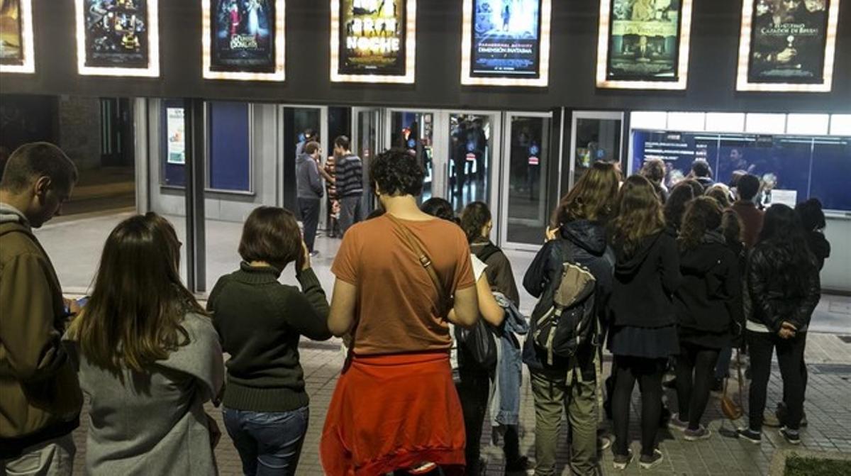 Colas en un cine de Barcelona en el última Fiesta del Cine.