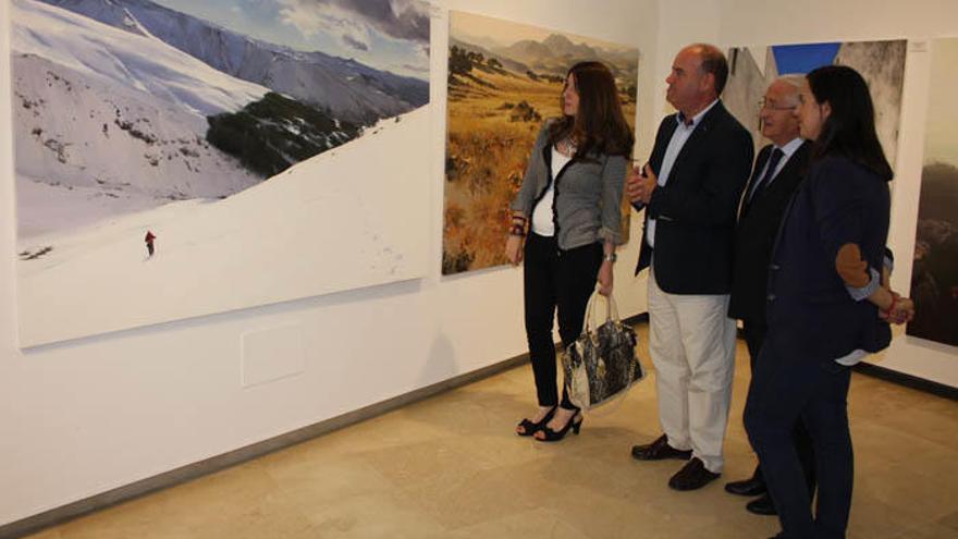 Manolo Barón, el alcalde de Antequera, ha visitado el museo.