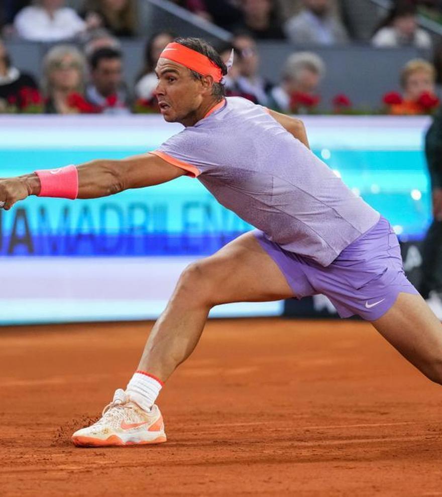 Nadal pasa de homenajes y se agarra a Madrid tras dar una lección a De Miñaur