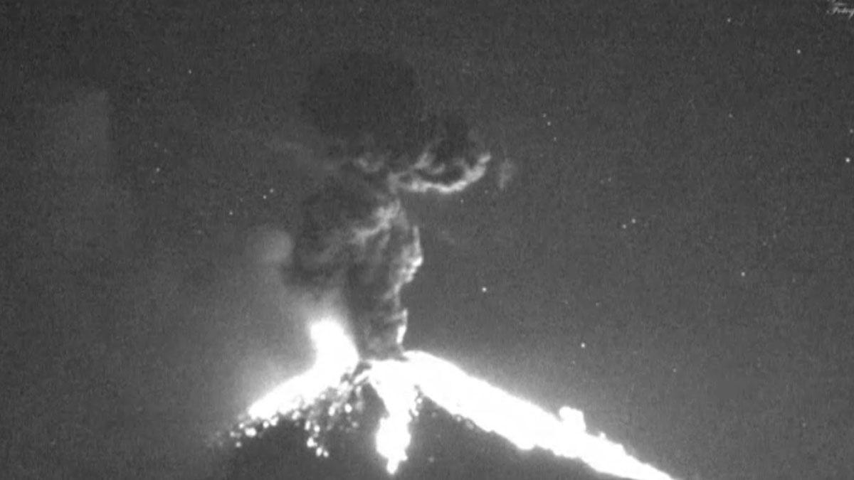 El volcán Popocatepetl registra nuevas explosiones nocturnas