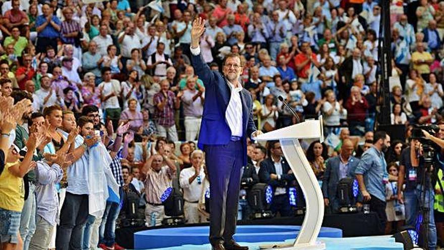 Rajoy, en la plaza de toros de Pontevedra en 2016.