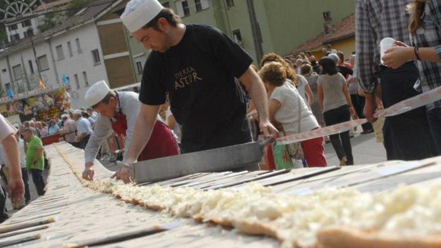 La Foz elaborará una tosta de 55 metros para entrar en el libro «Guinness»