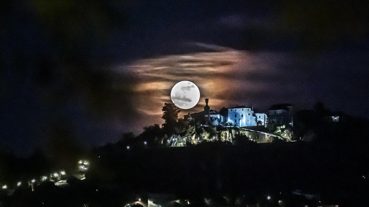 Una imagen de una edición anterior del Festival Plena Moon, que este año volverá a celebrarse entre Malpartida de Cáceres y el Museo Vostell.