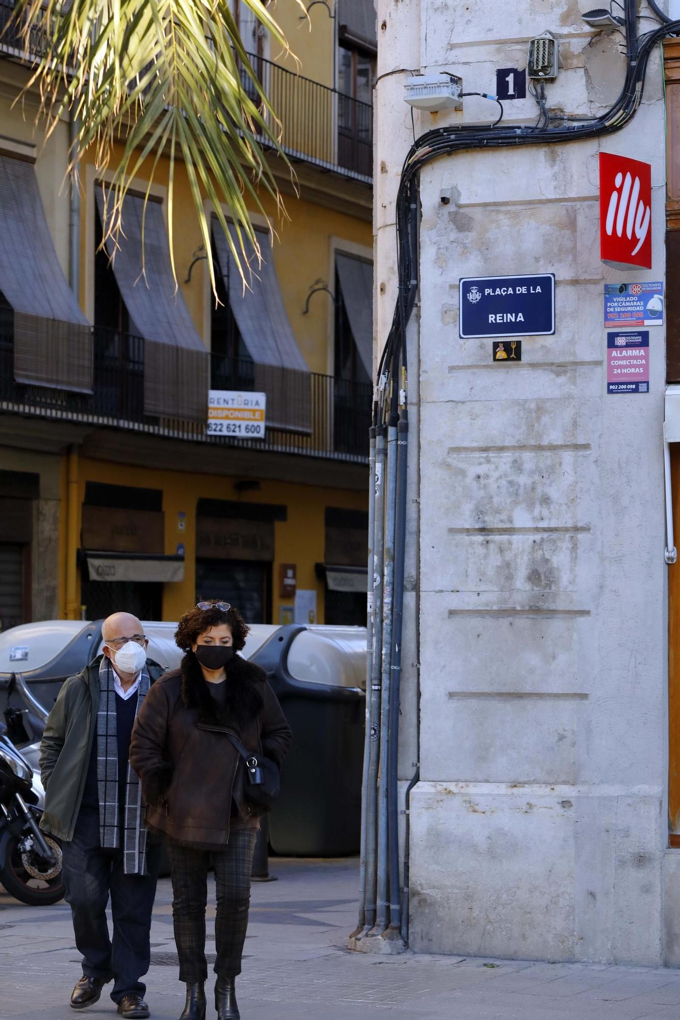 Figuras de Playmobil que adornaron las placas de calles en el centro de  València - Levante-EMV