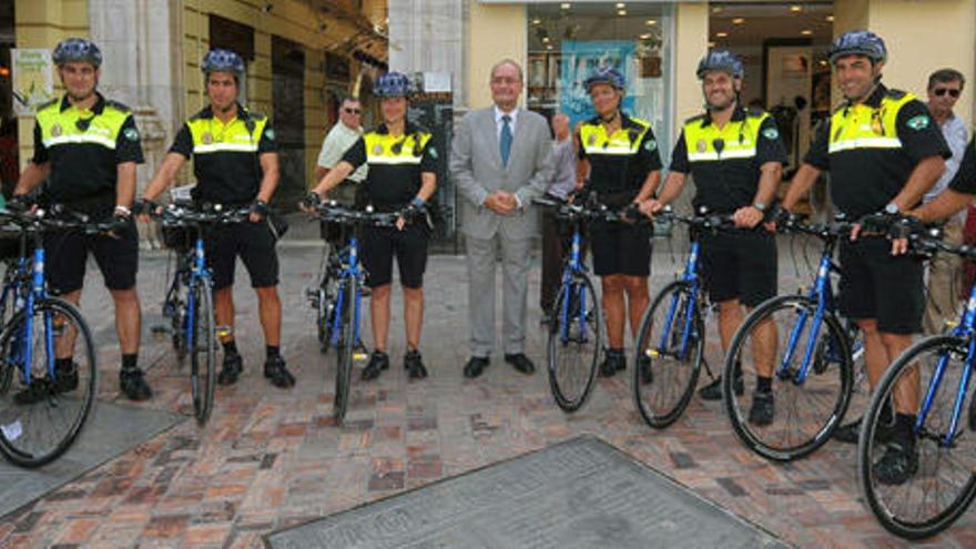 Presentación de la Policía Local en bicicleta en Málaga.