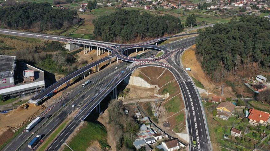 Estado actual de las obras de enlace al polígono de Areas.   | // D.P.