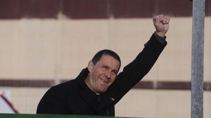 Otegi protesta porque la patronal vasca no le invita a homenajear víctimas de ETA