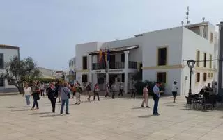 La crisis política de Formentera pone en la cuerda floja el futuro de los quioscos