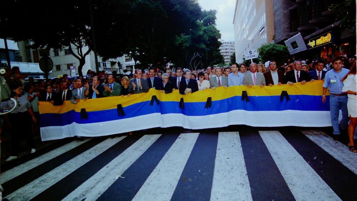  manifestación contra el asesinato el 13 de julio de 1997 del concejal de Ermua Miguel Ángel Blanco. 