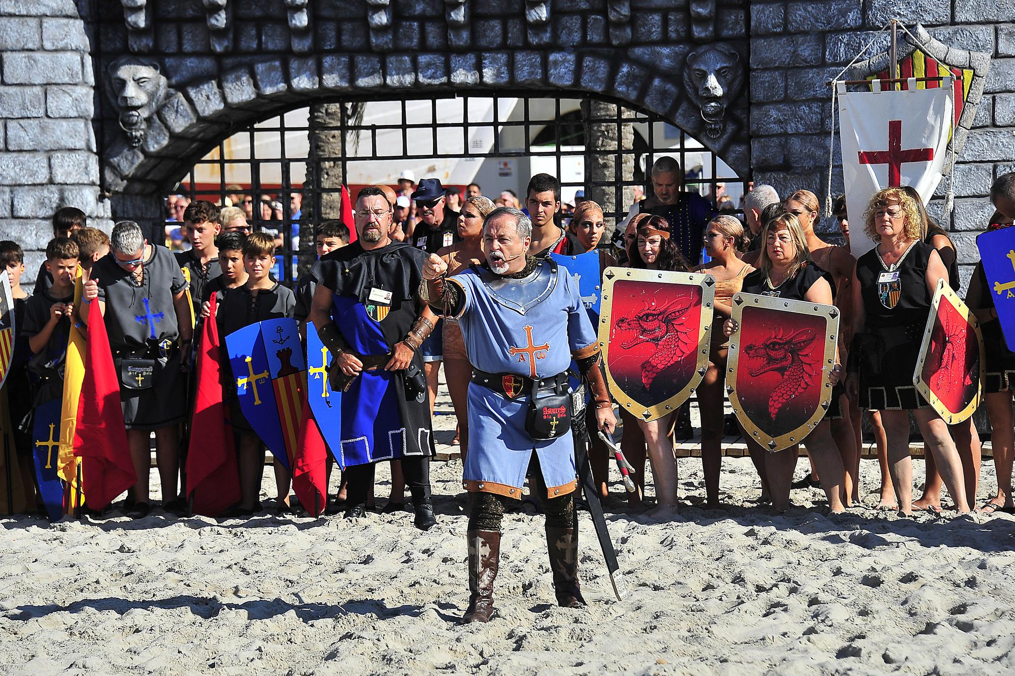 FIESTAS SANTA POLA. Asalto moro en la playa de Levante.