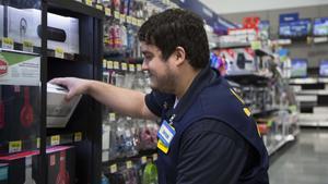 Un trabajador de Walmart.