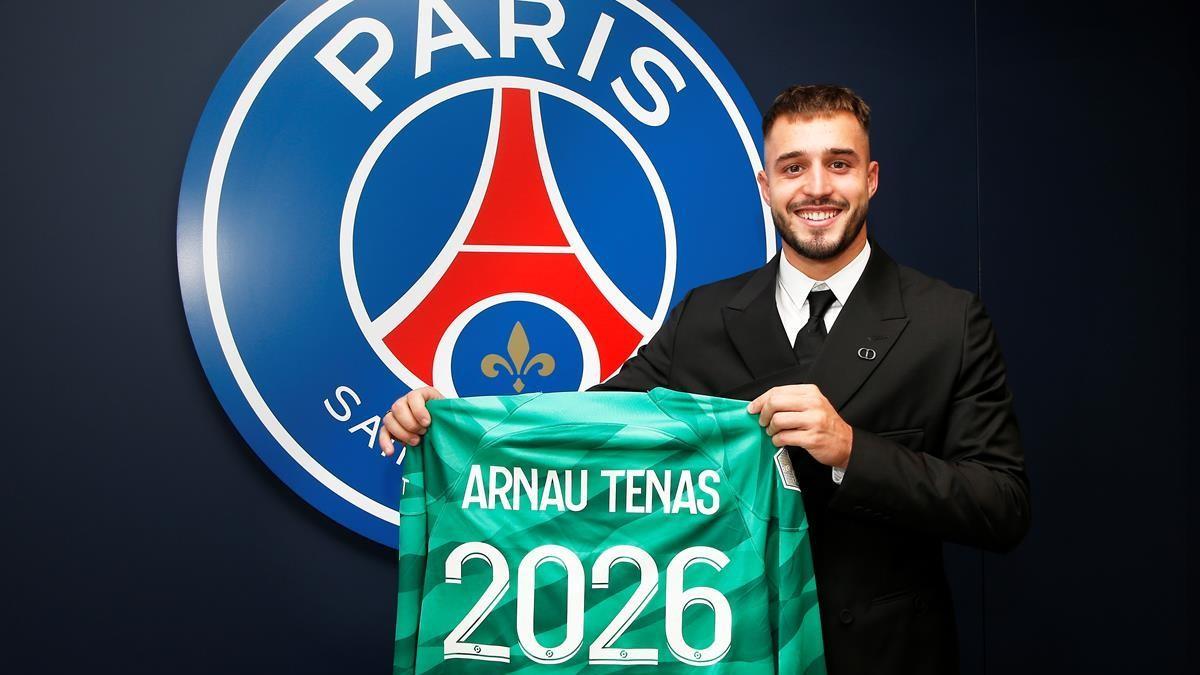 Arnau Tenas, portero del PSG