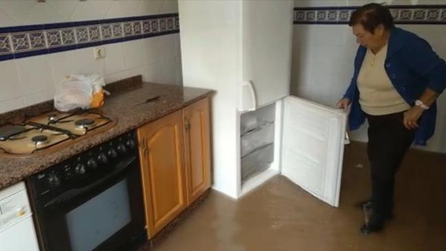 Gota fría: Casas inundadas en Roca Cúper