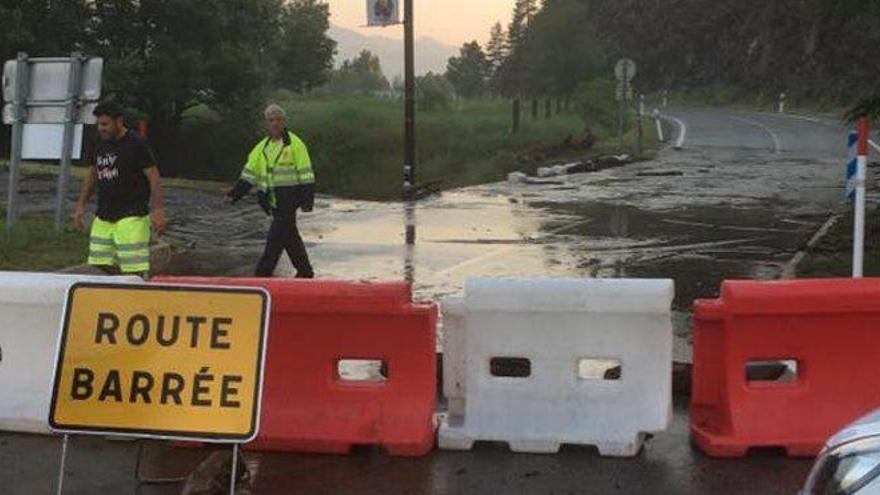 Estavar i Llívia demanen un nou pont que eviti les repetides inundacions