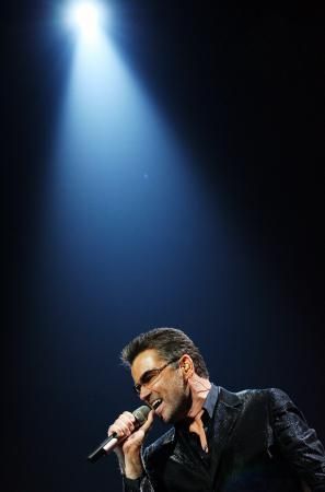 Actuaciones y posados de George Michael