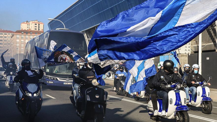 Llegada del Dépor a Riazor ante el Zamora