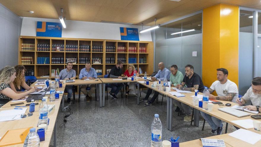 Llega un día clave para el futuro de Duro: la plantilla vota este viernes si acepta el despido de 180 trabajadores