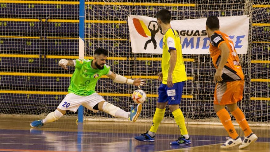 El Gran Canaria fue ampliamente superado por un rival de &#039;su&#039; liga.