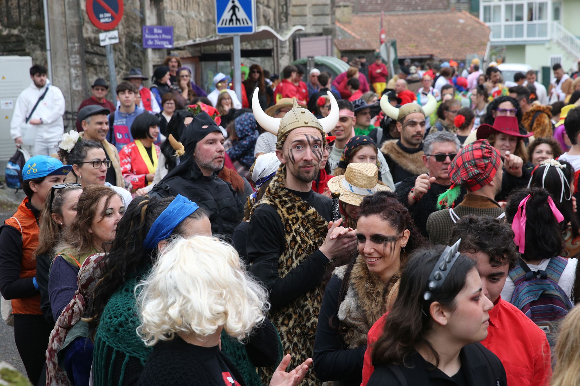 Búscate en las fotos del fin de fiesta del Entroido de O Hío