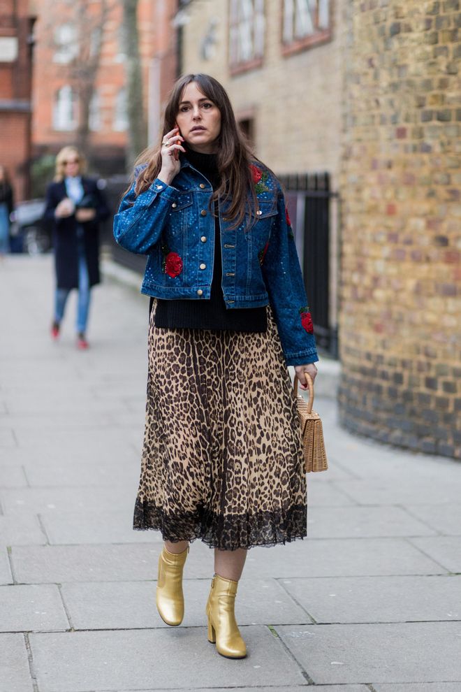 Cómo llevar el leopardo esta primavera: con encaje y denim