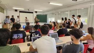 Rafa Mateos recibe a los nuevos universitarios con un reto: que estudien, disfruten y se queden a trabajar