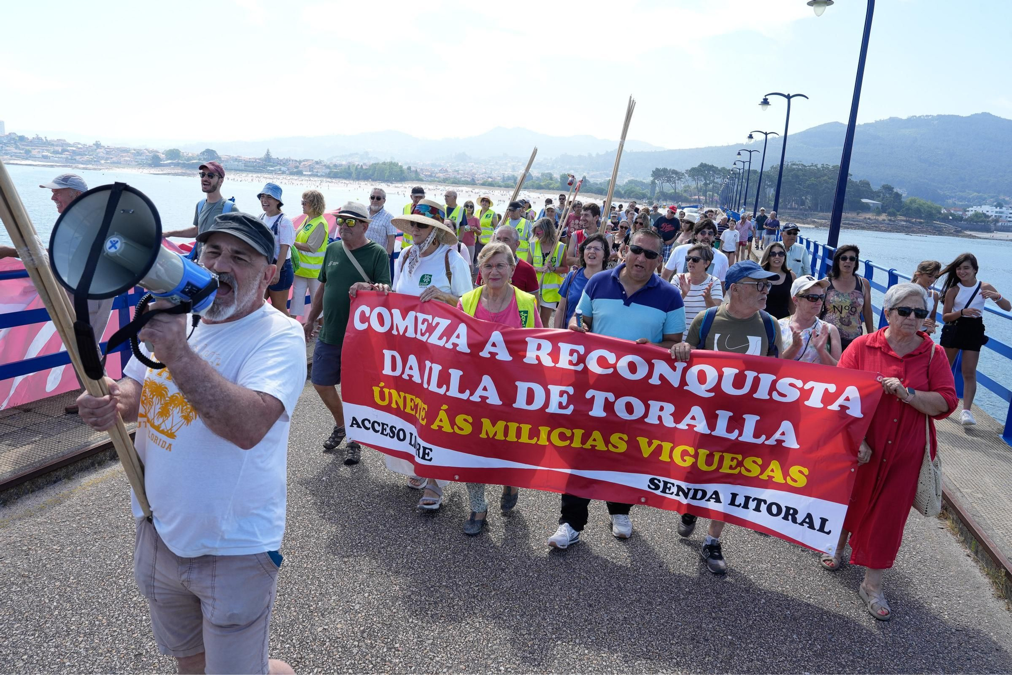 Concentración en Toralla para exigir la 'reconquista' de la isla para el pueblo