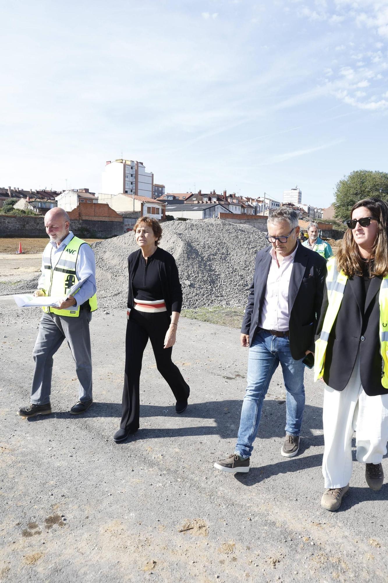 Así avanzan los trabajos en los terrenos de Naval Gijón (en imágenes)