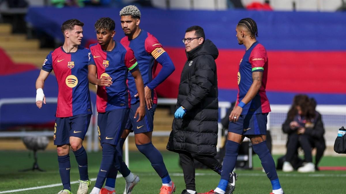 El Barça guarda un minuto de silencio en recuerdo del doctor Carles Miñarro