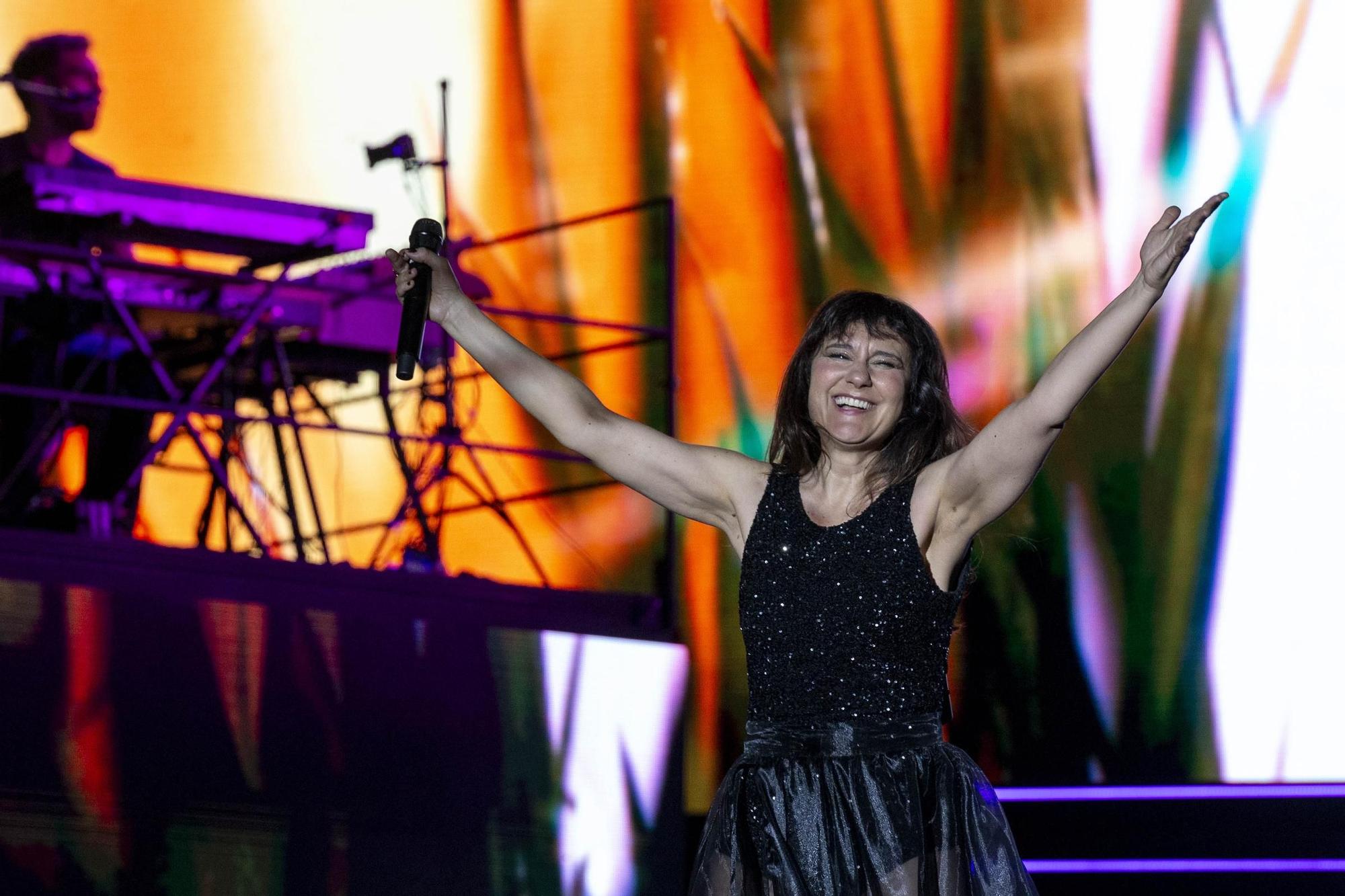 Amaral arrasa en Alicante con su "Dolce Vita"