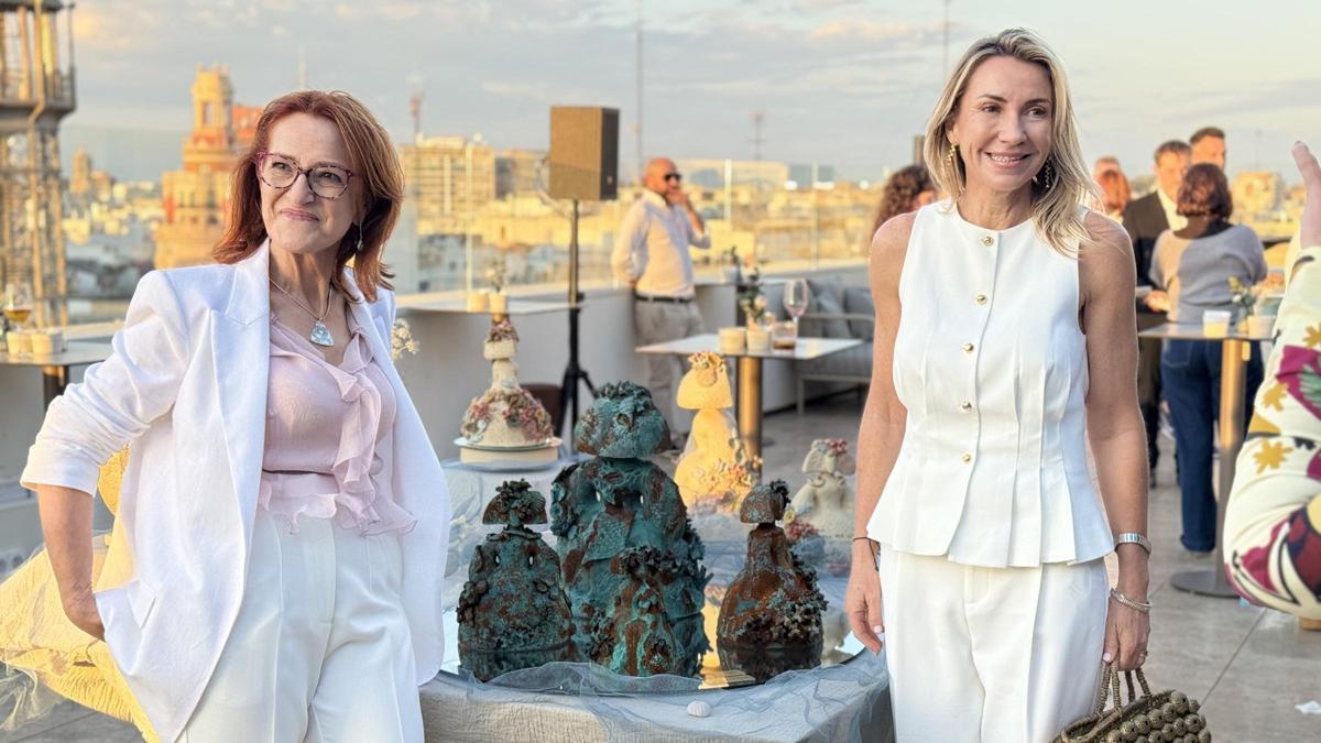 Maribel Martínez y Ana Docavo el jueves durante la presentación de 'Meninas del mar'.