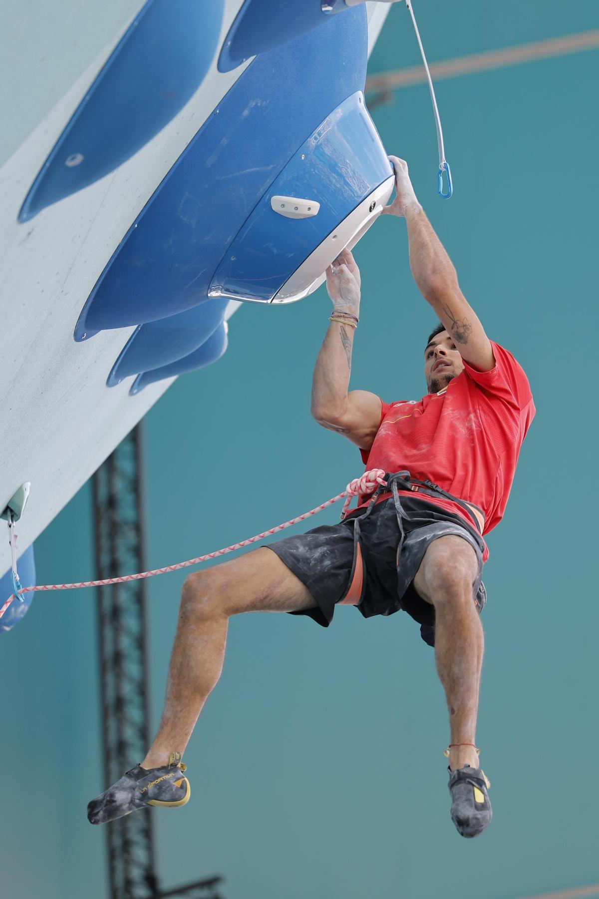Alberto Ginés compite en la semifinal masculina de búlder y dificultad en escalada deportiva en el marco de los Juegos Olímpicos París 2024,. Alberto Ginés compite en la semifinal masculina de búlder y dificultad en escalada deportiva en el marco de los Juegos Olímpicos París 2024,.
