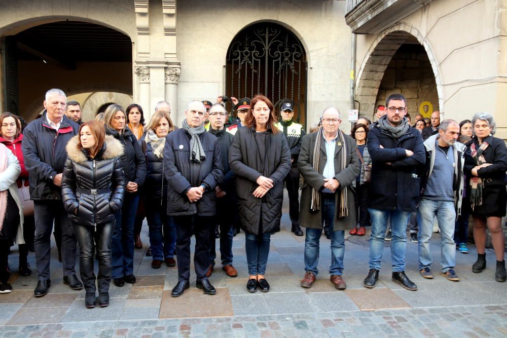 Minut de silenci en record a la nena morta a Girona