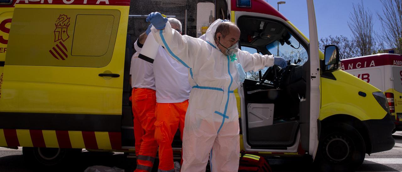 Una unidad del SAMU durante la pandemia en Alicante