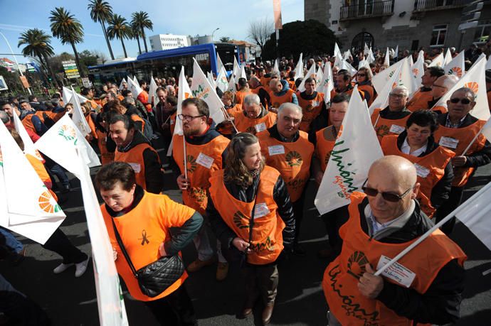 300 ganaderos y agricultores claman en A Coruña