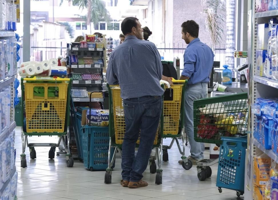 Acopio en supermercados por el coronavirus.