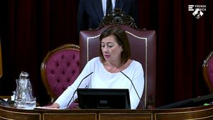 Momento de máxima tensión en el Congreso, gritos de "¡fuera, fuera!" a Armengol por no cederle la palabra al diputado de Vox, Figaredo